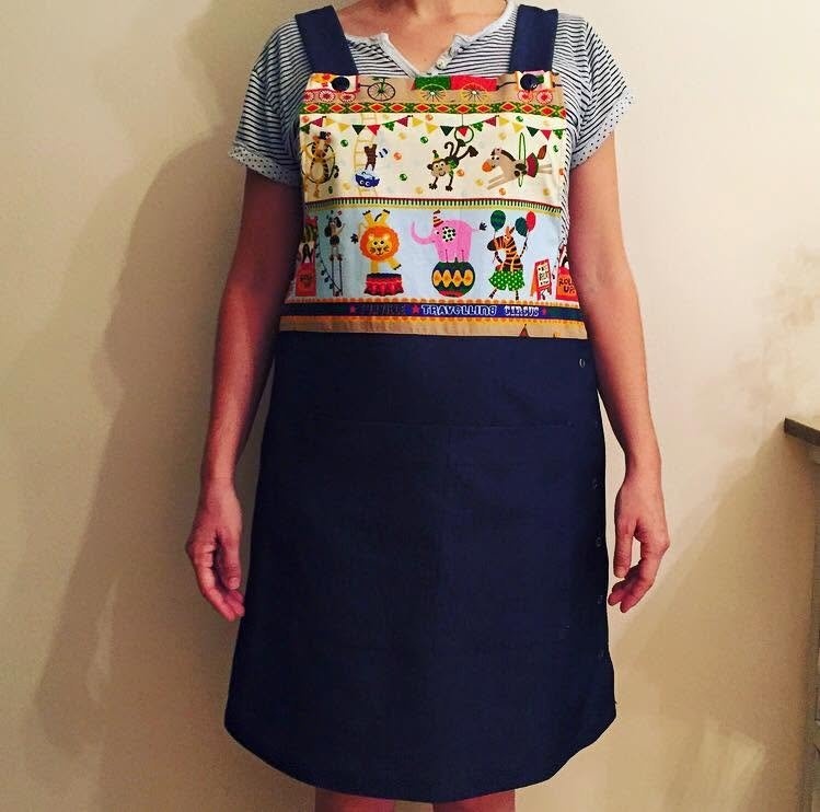 Pitxi blau marí amb franja estampada