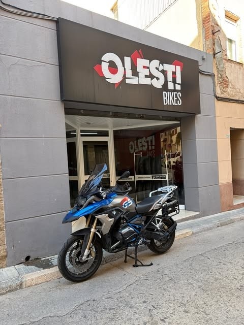 El local